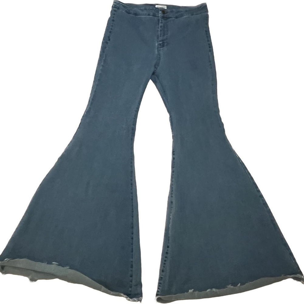 70s Inspired Bell Bottom Jeans✨